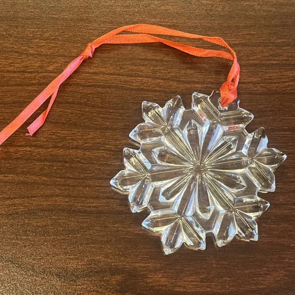 RM1020 Vintage Lennox Snowflake Crystal Glass Ornament